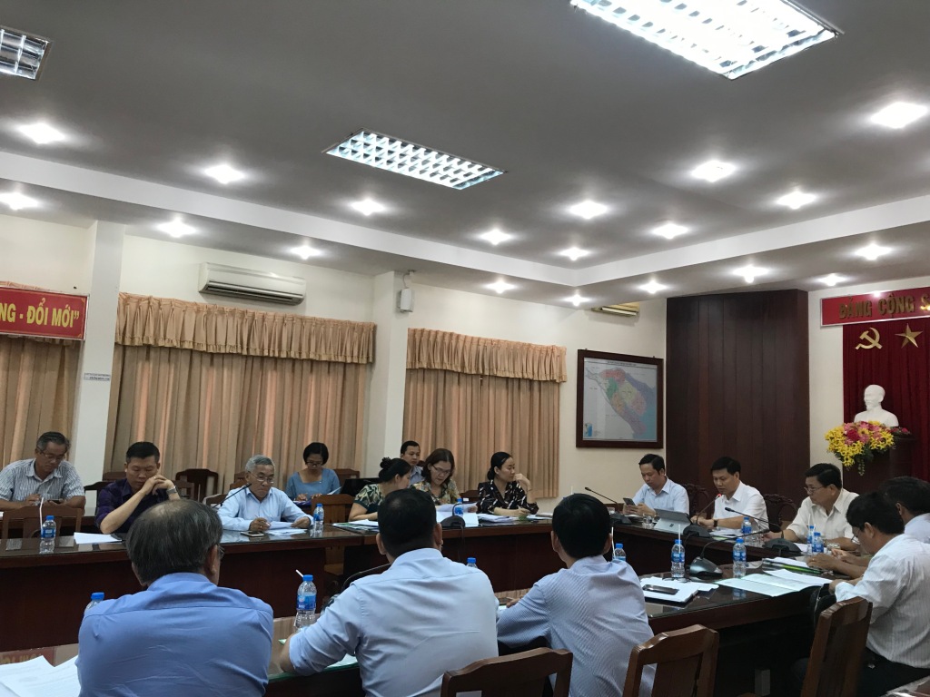 HOI THAO CHO LACH - 2252019.jpg