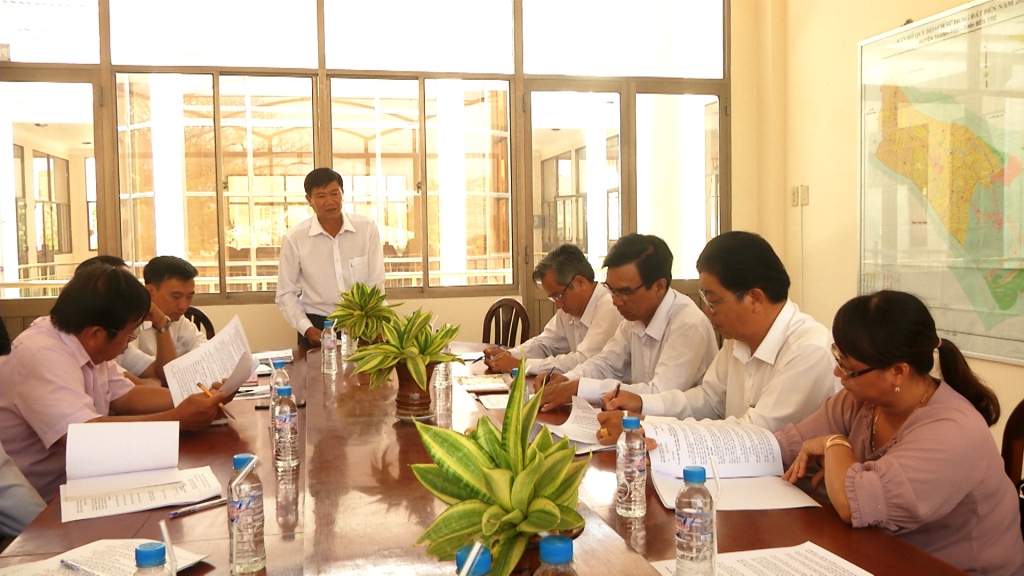 QUANG CANH CUOC HOP - 3152019.jpg