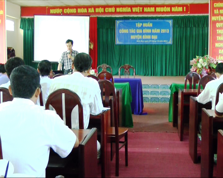 CONG TAC GIA DINH.png