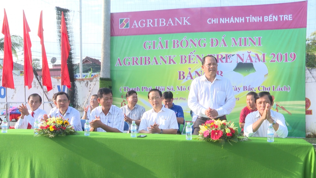 GIAI BONG DA MINI AGRIBANK-0392019.jpg