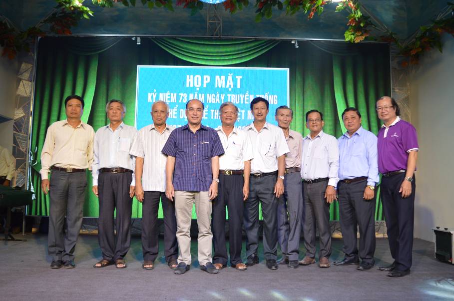 HOP MAT 73 NAM NGAY TTVN-2932019.jpg