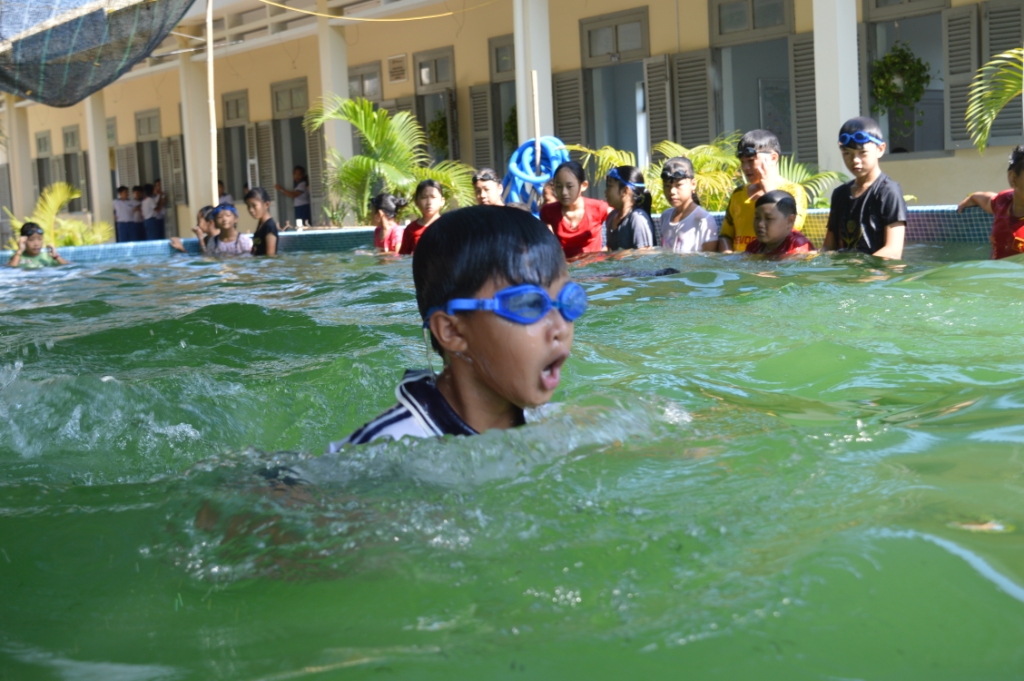 PHO CAP BOI TAI XA BAI NGANG - 2252019.JPG