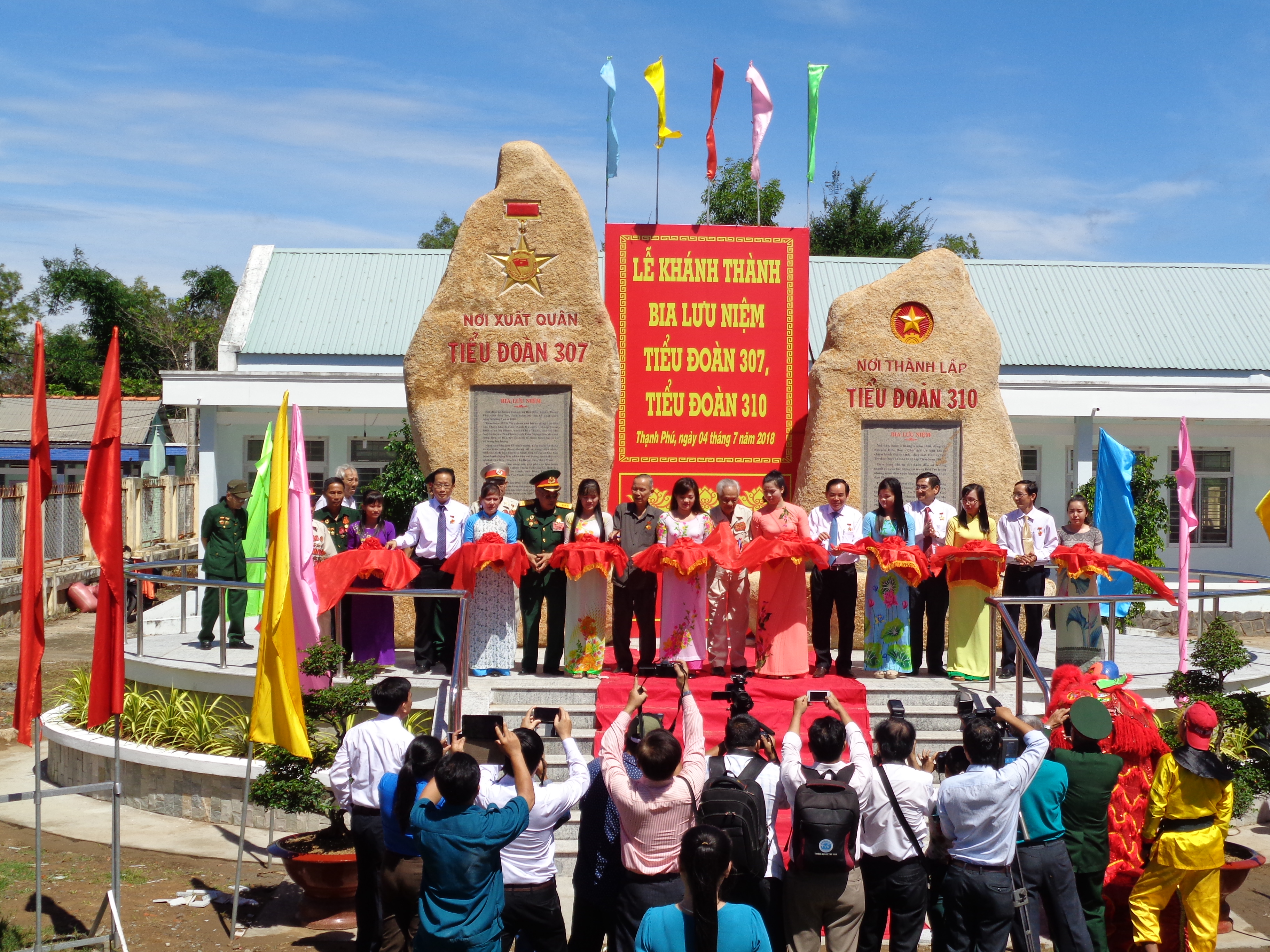 Lễ khánh thành bia lưu niệm 307.JPG