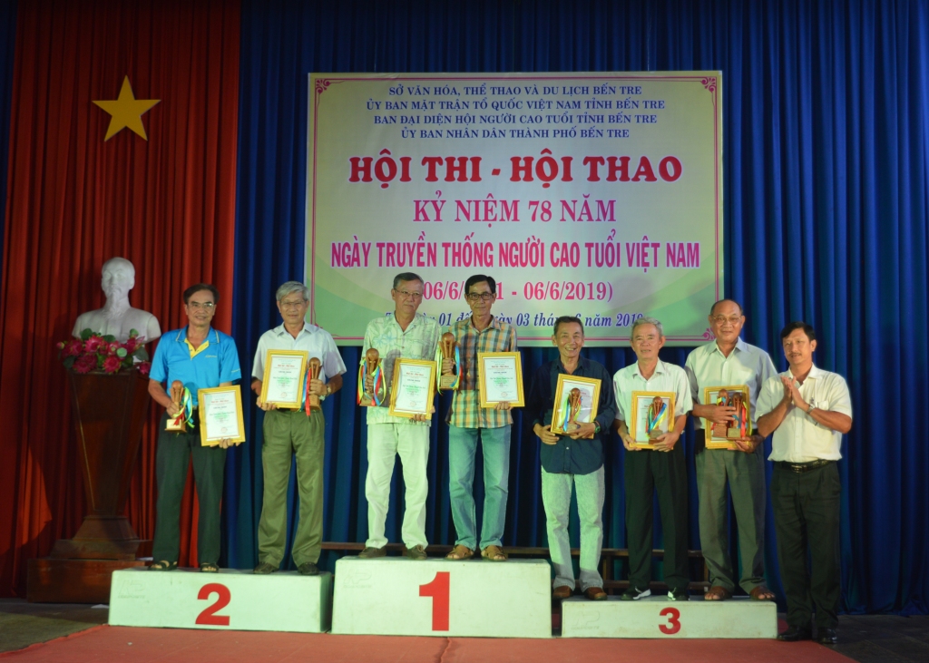NGAY KY NIEM NCT - 1262019.jpg