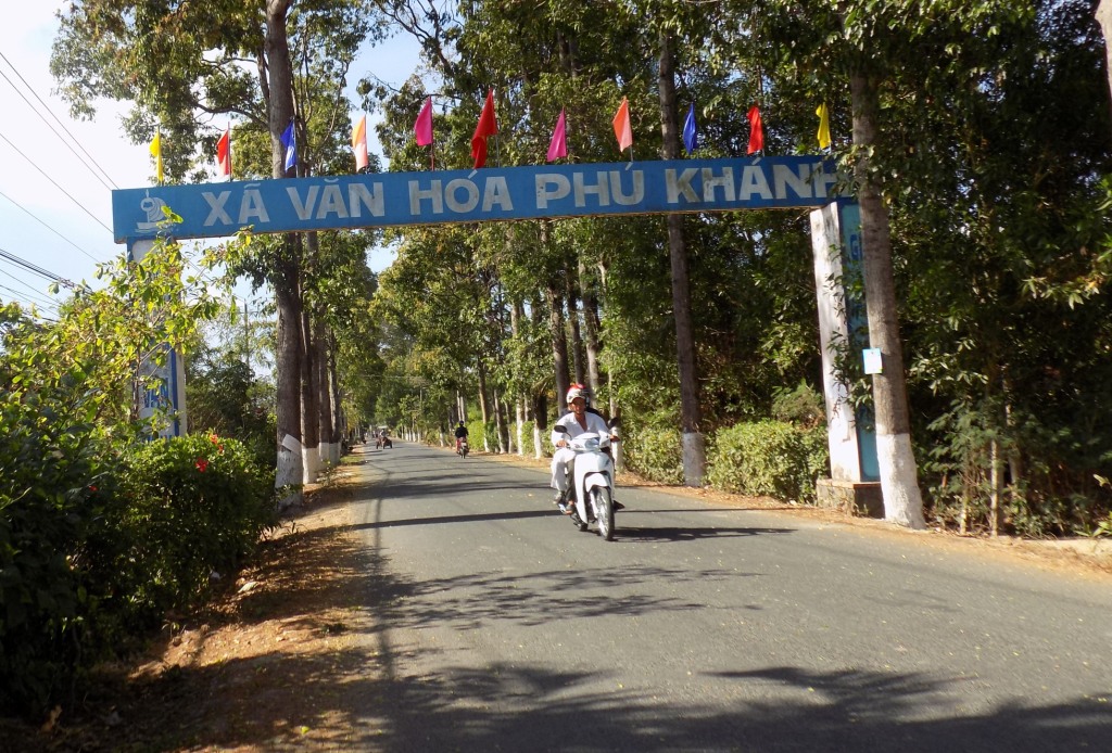 THANH PHU PHAT TRIEN KINH TE TAP THE - 2752019.JPG