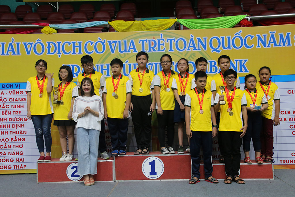 BEN TRE THAM DU GIAI CO VUA TRE TOAN QUOC - 2682020.jpg